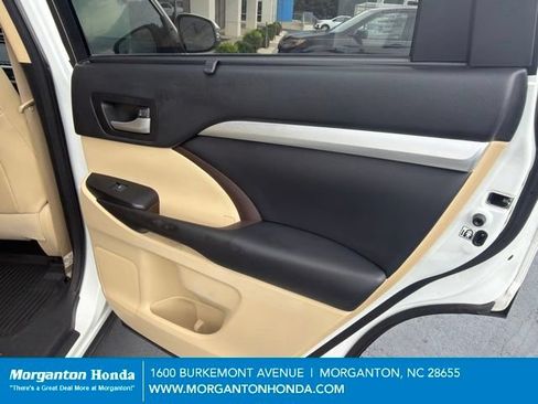 Used 2018 Toyota Highlander XLE FWD image 36