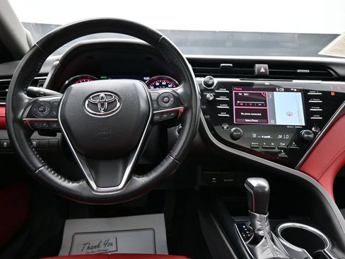 Used 2019 Toyota Camry XSE w/ Navigation Package FWD image 15