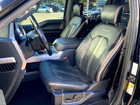 Used 2018 Ford F150 Platinum w/ Equipment Group 701A Luxury image 7