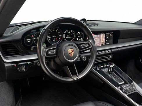 Used 2020 Porsche 911 Carrera 4S w/ Sport Package image 10
