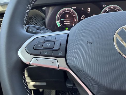 New 2026 Volkswagen Tiguan SE image 28