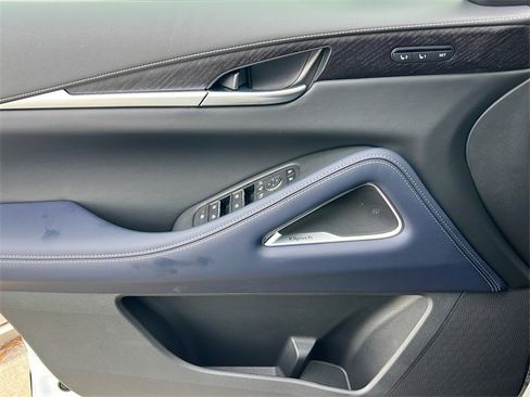 New 2026 INFINITI QX60 Sport image 25