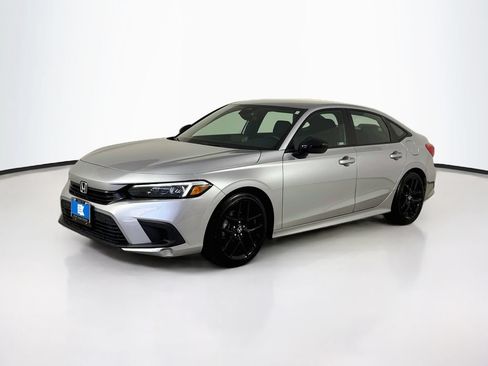 Used 2024 Honda Civic Sport image 3