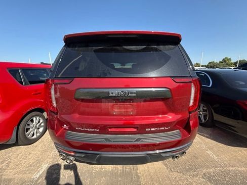Used 2024 GMC Yukon XL Denali Ultimate AWD/4WD image 9