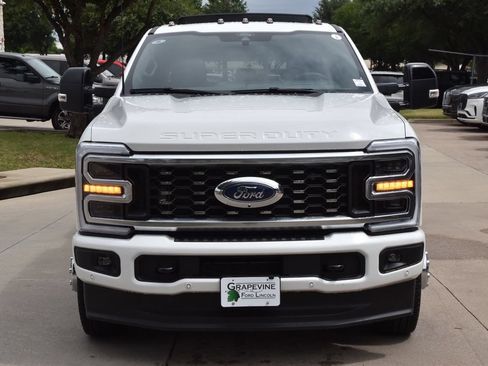 Used 2026 Ford F350 Platinum AWD/4WD image 3