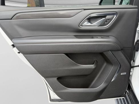 Used 2022 GMC Yukon AT4 AWD/4WD image 25