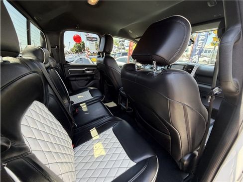 Used 2019 RAM 1500 Big Horn AWD/4WD image 24
