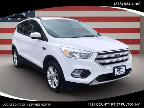 Used 2018 Ford Escape SE AWD/4WD image 3