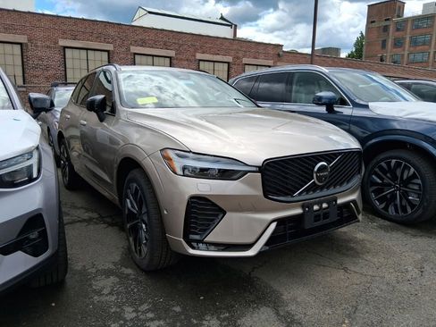 New 2026 Volvo XC60 B5 Plus w/ Climate Package AWD/4WD image 2