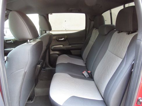 Used 2023 Toyota Tacoma TRD Off-Road AWD/4WD image 19