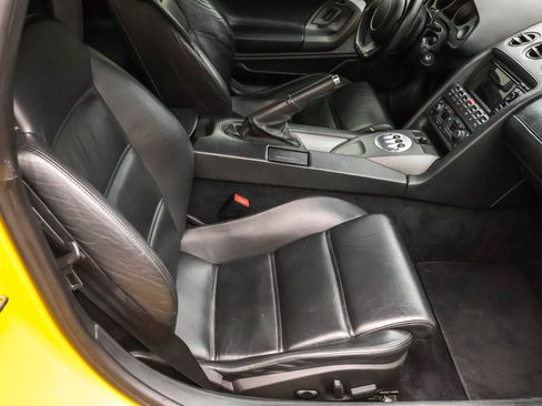 Used 2004 Lamborghini Gallardo AWD/4WD image 9