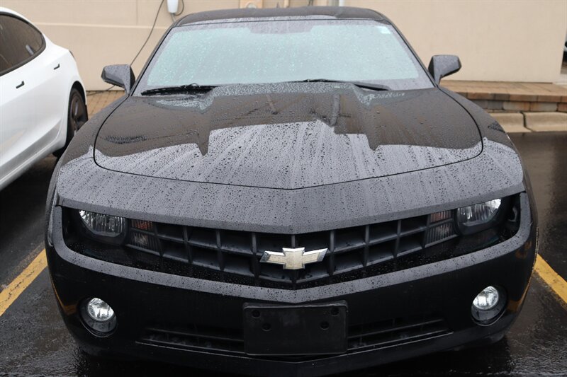 Used 2011 Chevrolet Camaro LT RWD image 2