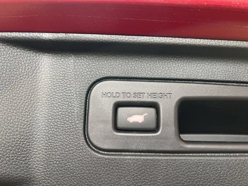 Used 2024 Honda Pilot EX-L image 10