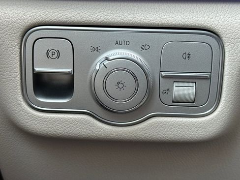 New 2026 Mercedes-Benz GLS 450 4MATIC image 28