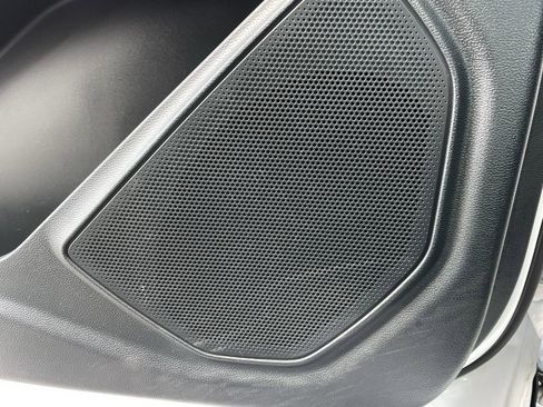 Used 2021 Ford Explorer 2WD image 18
