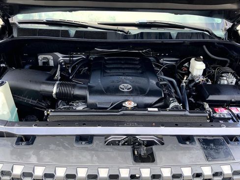 Used 2021 Toyota Tundra SR5 w/ SR5 Leather Package RWD image 31