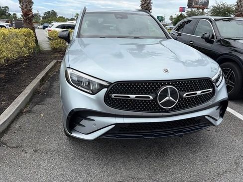 Used 2026 Mercedes-Benz GLC 300 image 4