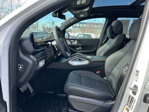 Used 2026 Mercedes-Benz GLS 580 4MATIC image 23