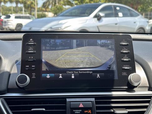 Used 2022 Honda Accord EX-L image 54