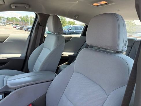 Used 2018 Chevrolet Malibu LT FWD image 14