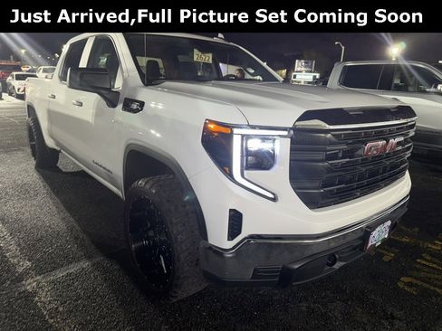 Used 2024 GMC Sierra 1500 Pro w/ Pro Value Package image 1