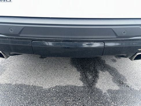 Used 2024 GMC Acadia AT4 w/ Luxury Package image 12