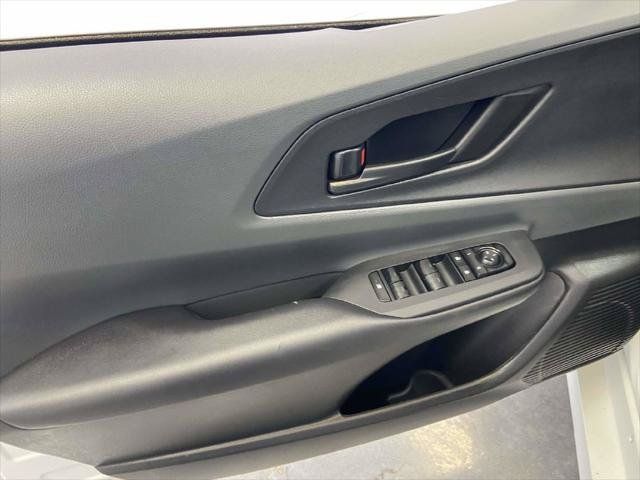 Certified 2025 Toyota Prius LE FWD image 15