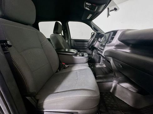 Used 2024 RAM 2500 Tradesman w/ Chrome Appearance Group image 25