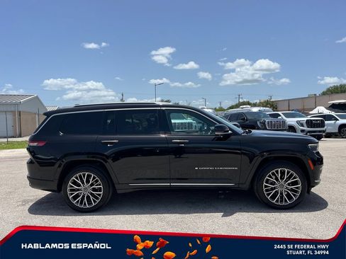 Used 2021 Jeep Grand Cherokee L Summit AWD/4WD image 8