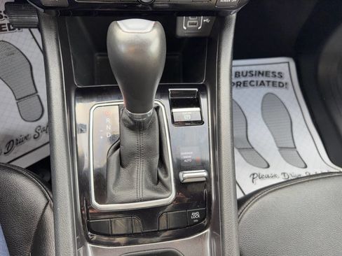 Used 2024 Jeep Compass Latitude image 12