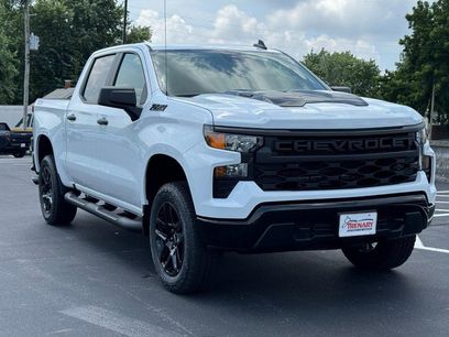 New 2026 Chevrolet Silverado 1500 Custom Trail Boss w/ Turbomax Blackout Package