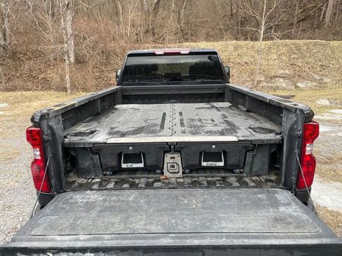 Used 2024 Chevrolet Silverado 2500 LT AWD/4WD image 5