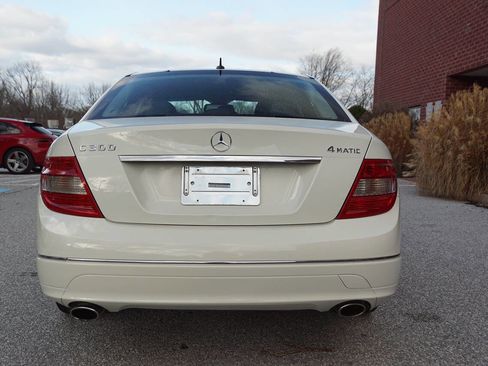 Used 2011 Mercedes-Benz C 300 4MATIC Sedan image 9