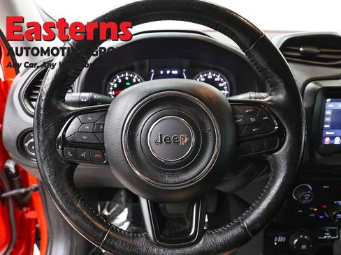 Used 2018 Jeep Renegade Altitude AWD/4WD image 10