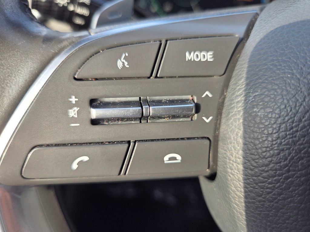 Used 2022 Hyundai Sonata Limited FWD image 17