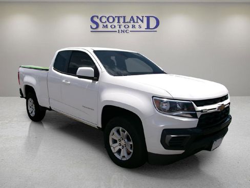 Used 2022 Chevrolet Colorado LT w/ Fleet Safety Package image 3
