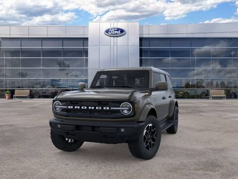 New 2026 Ford Bronco Outer Banks AWD/4WD image 2