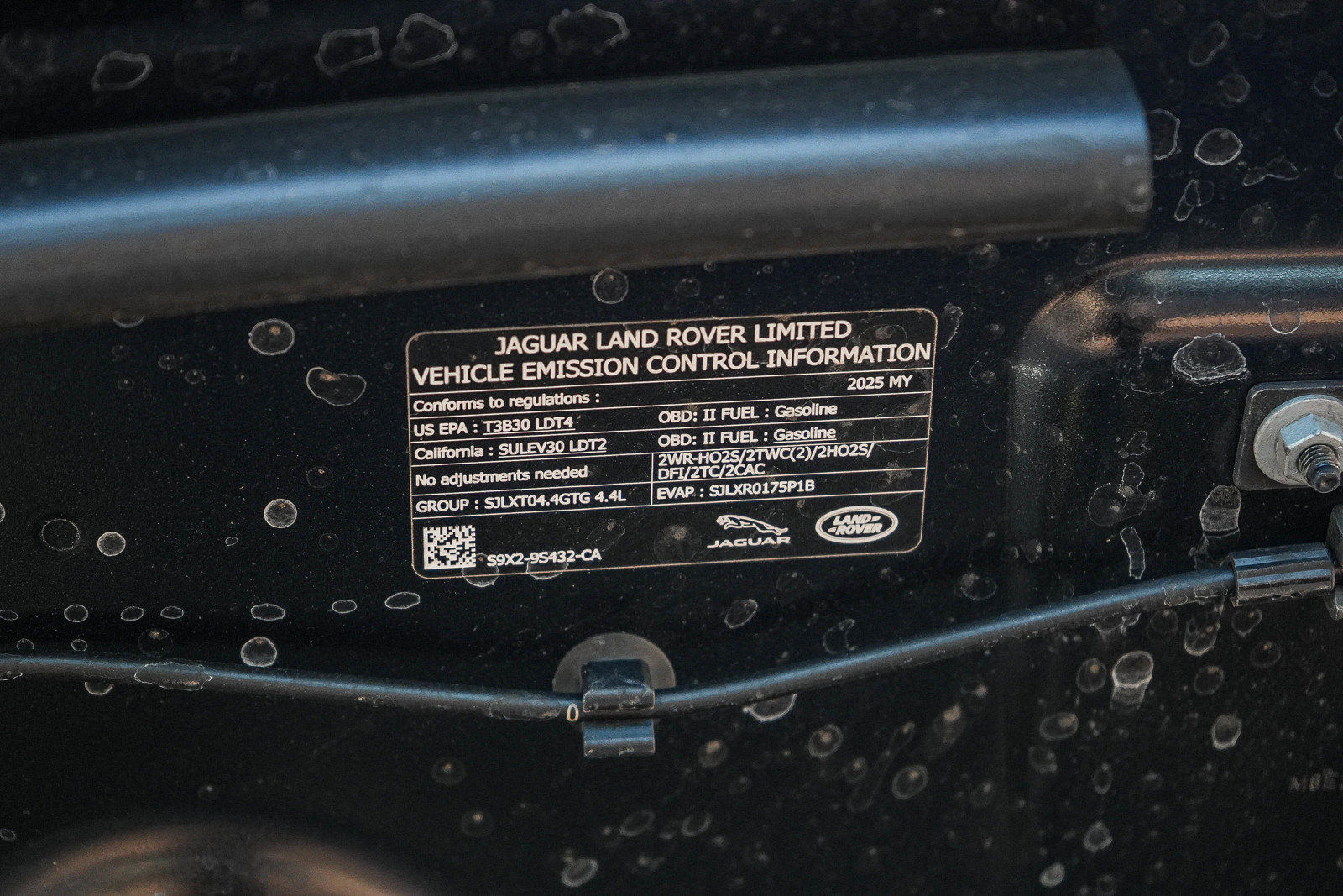 Certified 2025 Land Rover Range Rover SE AWD/4WD image 27