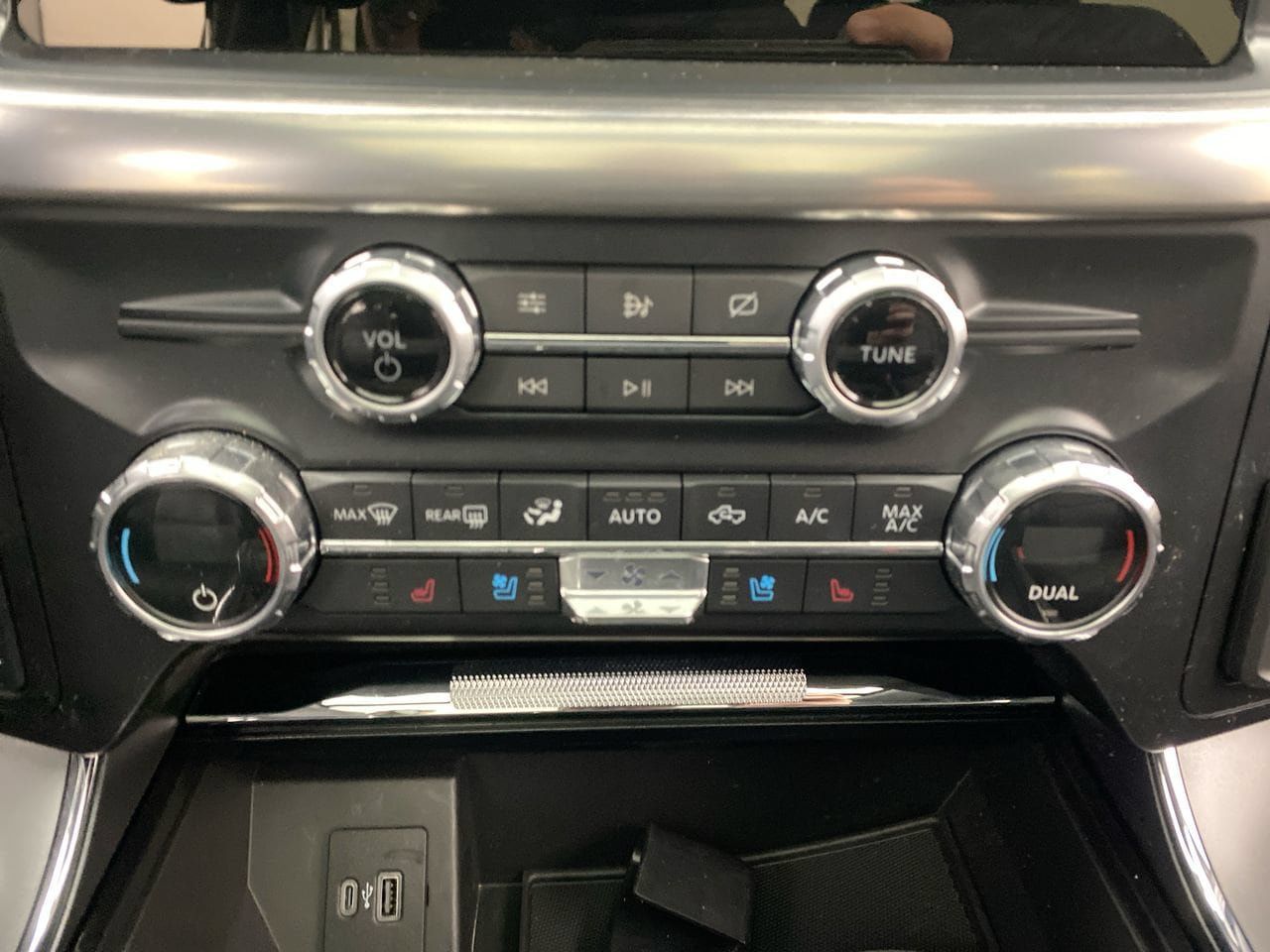 Used 2021 Ford F150 Lariat AWD/4WD image 22