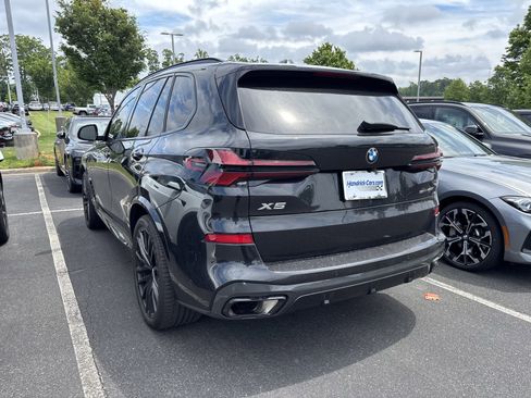 Used 2024 BMW X5 sDrive40i w/ M Sport Package RWD image 19