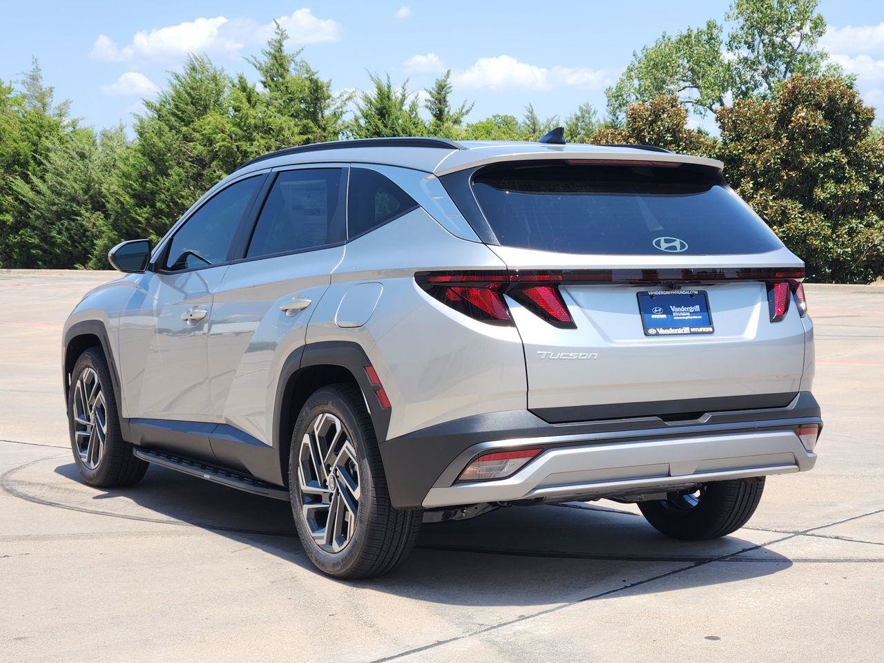 New 2026 Hyundai Tucson SEL Plus FWD image 3