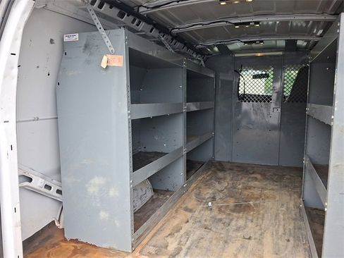 Used 2020 Chevrolet Express 2500 w/ Driver Convenience Package image 3