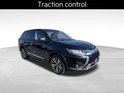 Used 2019 Mitsubishi Outlander SE