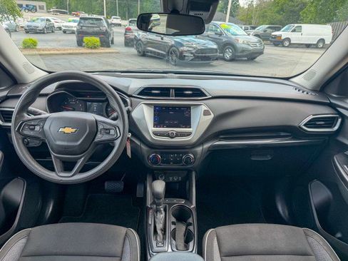 Used 2021 Chevrolet TrailBlazer LS FWD image 7