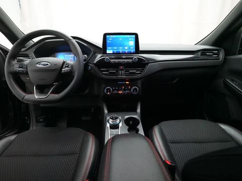 Used 2025 Ford Escape ST-Line Select AWD/4WD image 5