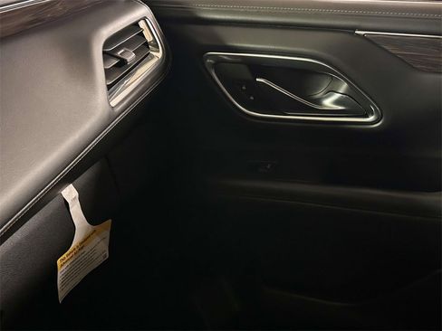 Used 2023 Chevrolet Tahoe LS image 21