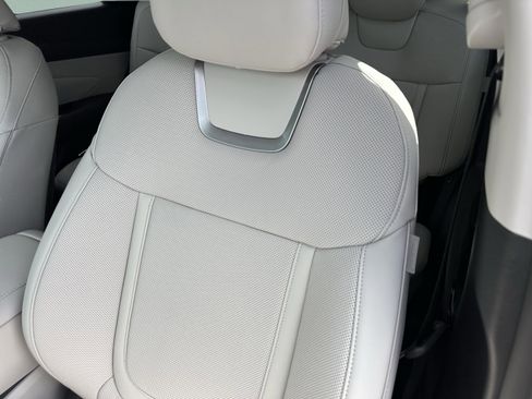 New 2026 Hyundai Tucson Limited image 19