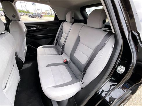 Used 2025 Chevrolet TrailBlazer LT FWD image 20