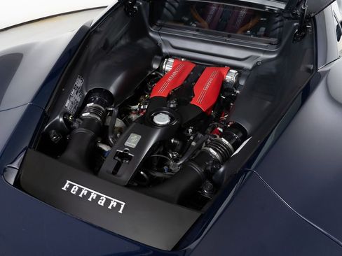 Used 2017 Ferrari 488 GTB RWD image 18