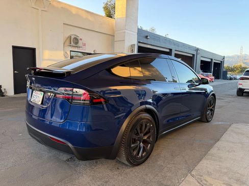 Used 2023 Tesla Model X image 13